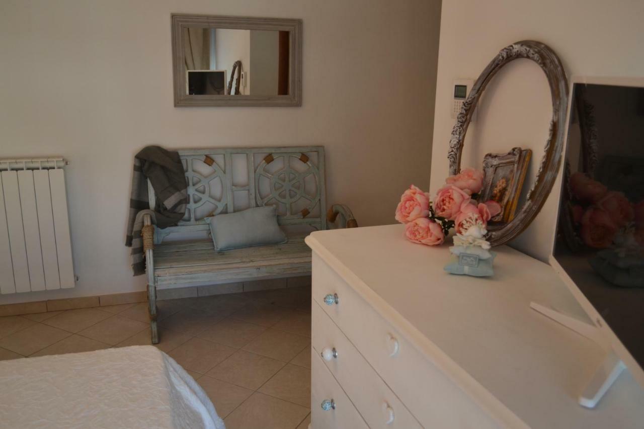 Airport & Fair Suite Apartments Fiumicino Bagian luar foto