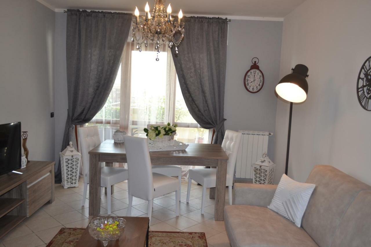 Airport & Fair Suite Apartments Fiumicino Bagian luar foto