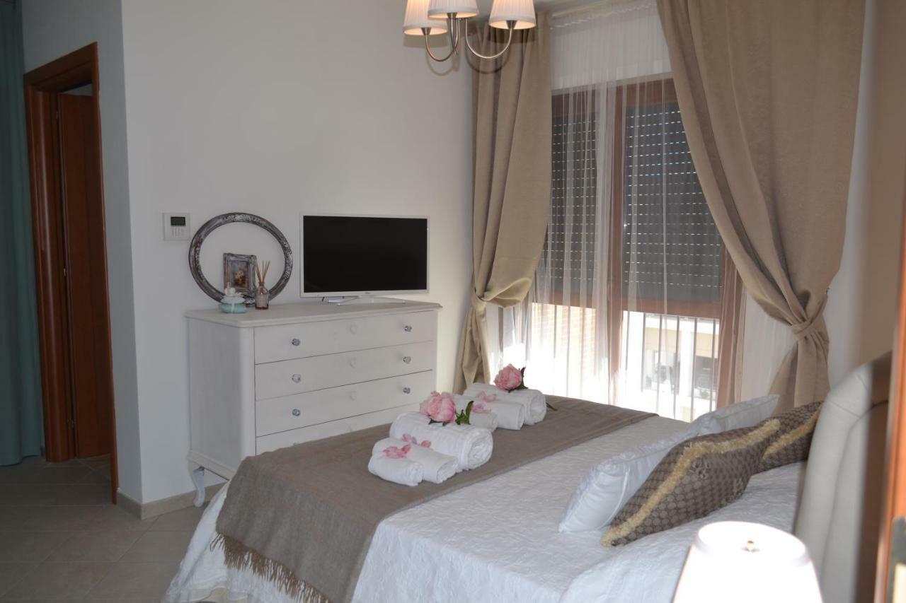 Airport & Fair Suite Apartments Fiumicino Bagian luar foto
