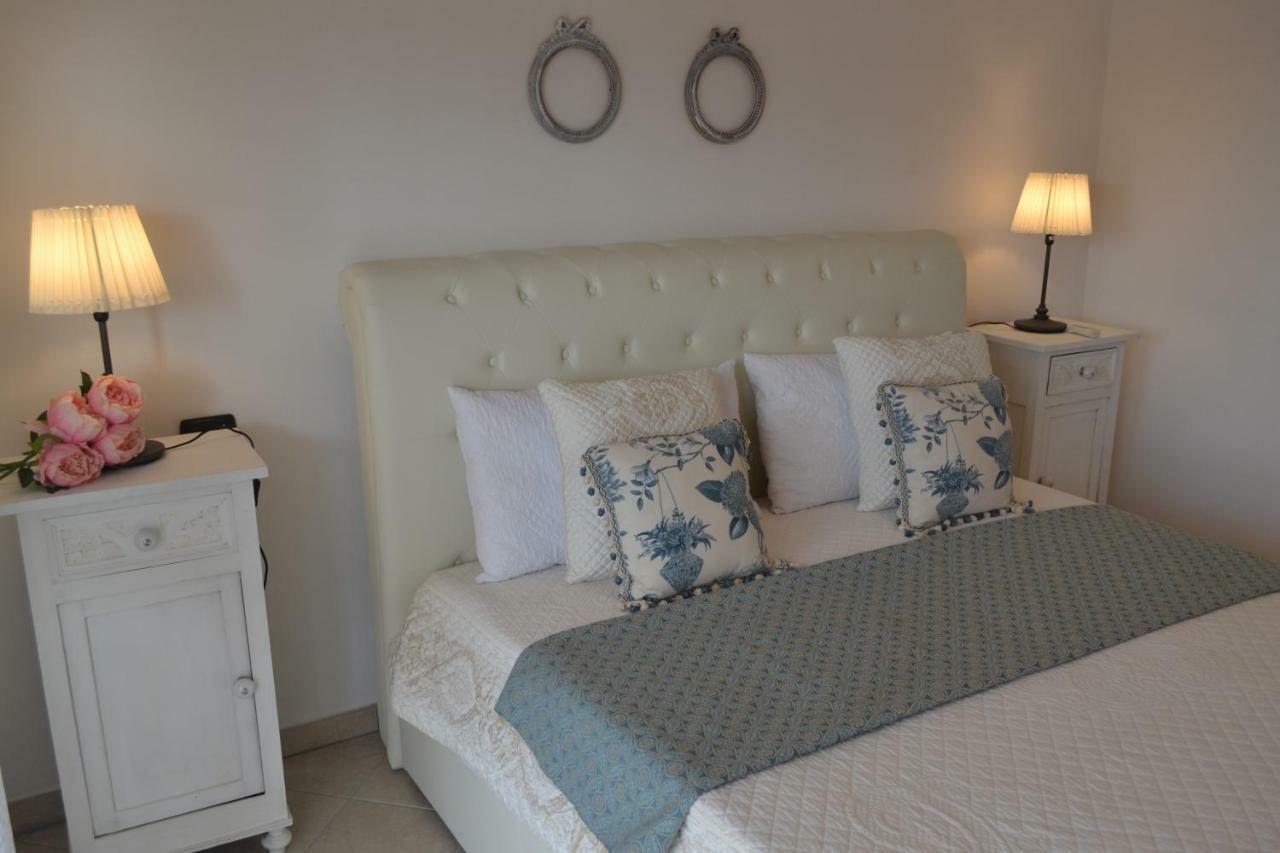 Airport & Fair Suite Apartments Fiumicino Bagian luar foto