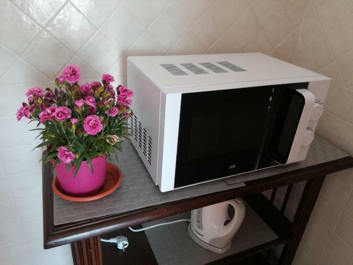 Airport & Fair Suite Apartments Fiumicino Bagian luar foto